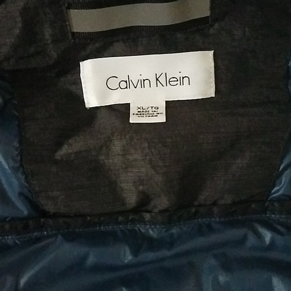 Calvin Klein Puffer Coat - Picture 7 of 8